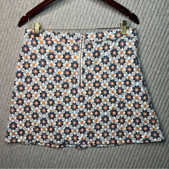 Abercrombie & Fitch Dresses & Skirts - SOLD Abercrombie & Fitch Skirt Mini Floral Blue Mosaic Zip Front Size L